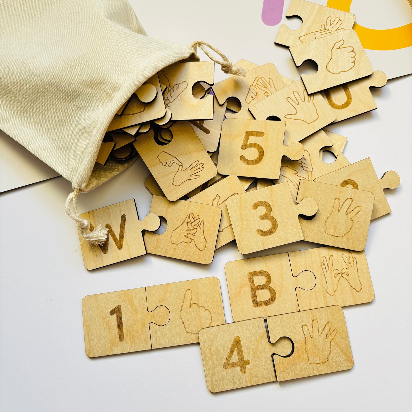 Auslan Match Puzzle - Alphabet & Numbers
