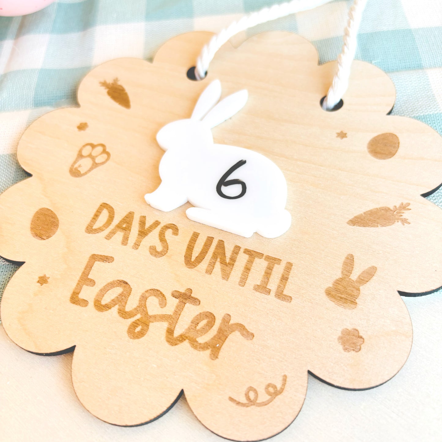 Scalloped Hanging Easter Pattern Countdown